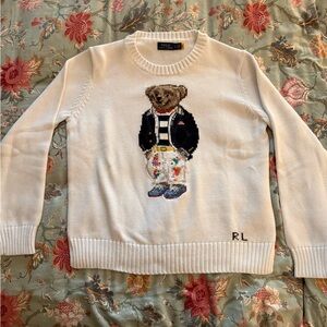 Polo Bear Sweater
Worn, but it great condition
